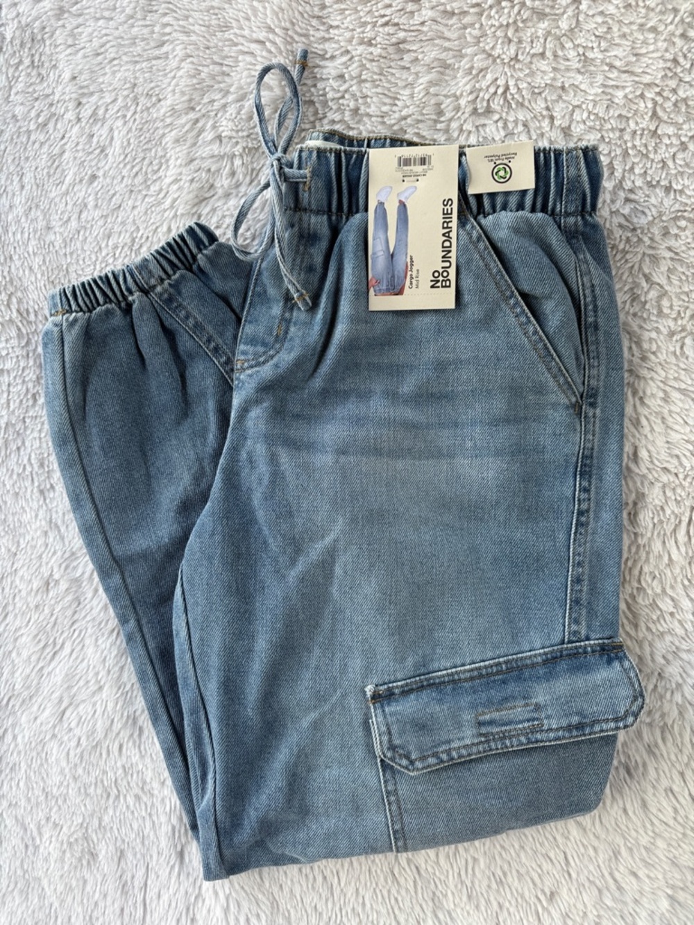 No Boundaries Women’s Light Blue Relaxed Cargo Joggers